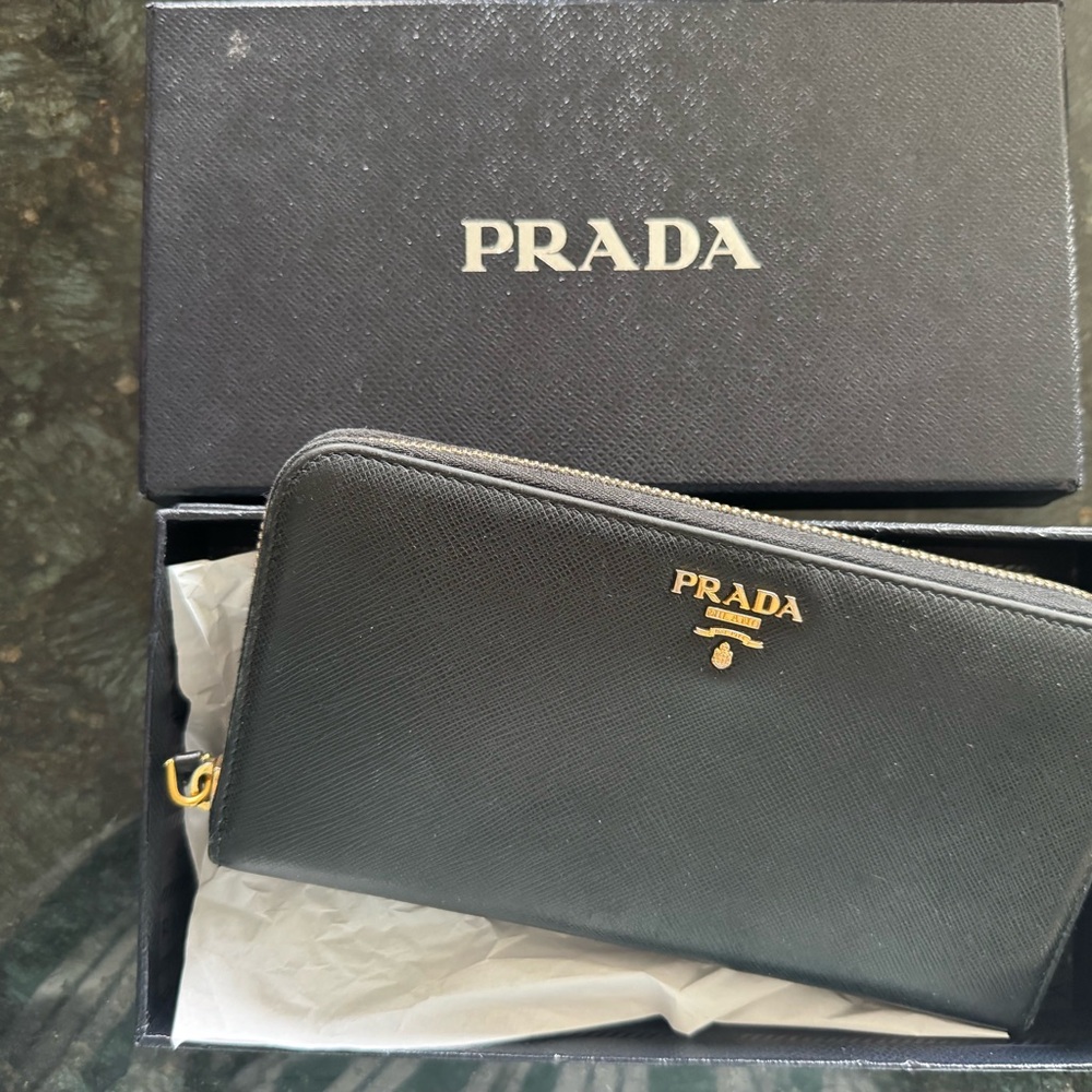 Prada Black Saffiano Leather Accessory - Picture 1 of 10